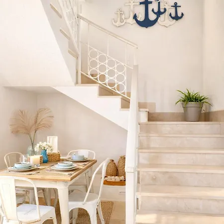 Σπίτι διακοπών Alex On The With Sea View *