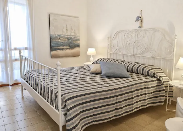 Alex On The With Sea View Holiday home Fox E Sali-monte Agumu