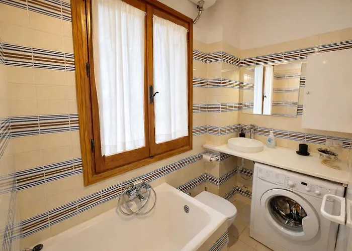 Alex On The With Sea View